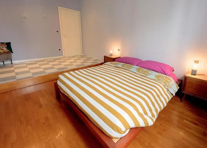 Διαμέρισμα La Violetta Di Πάρμα